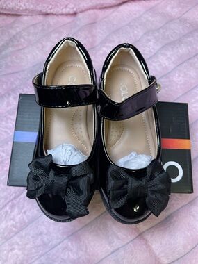 Black Patent Mary Jane Flats with Grosgrain Bows